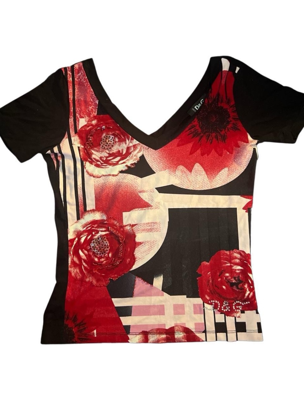 Dolce & Gabbana V-Neck Floral Beaded Graphic Tee - Red & Black